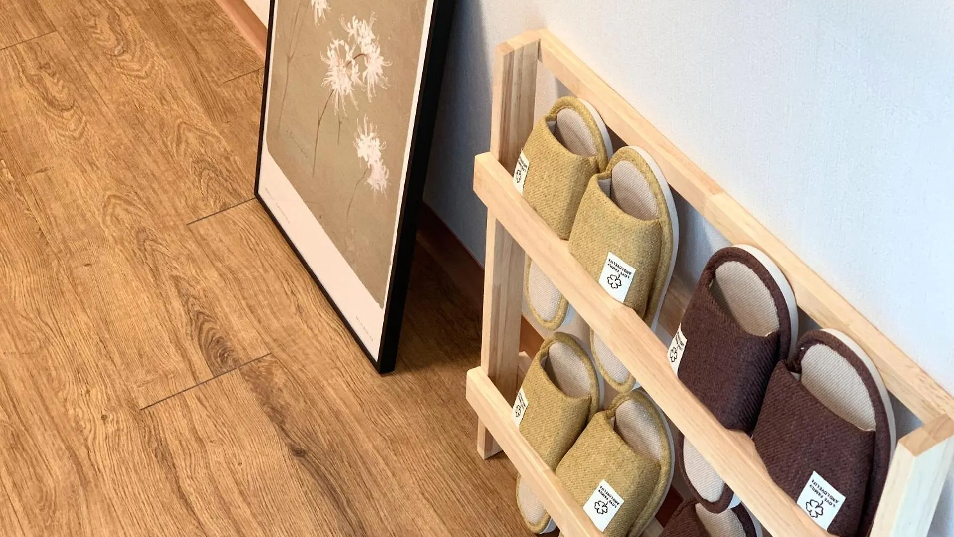 A 5-Minute Walk From Airport Bus Stop, Near Gangnam, Hongdae, Arrived At Express Bus Terminal Station, Subway 7Min, Convenient Access To Other Regions Such As Busan, Gwangju, And Jeonju Сеул 0*,  Южная Корея