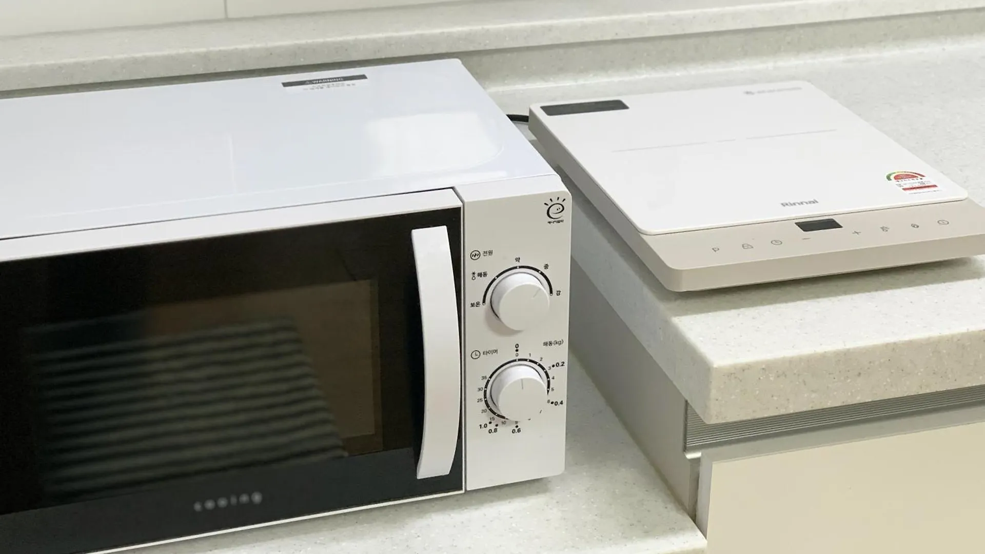 Apartment A 5-Minute Walk From Airport Bus Stop, Near Gangnam, Hongdae, Arrived At Express Bus Terminal Station, Subway 7Min, Convenient Access To Other Regions Such As Busan, Gwangju, And Jeonju Seoul